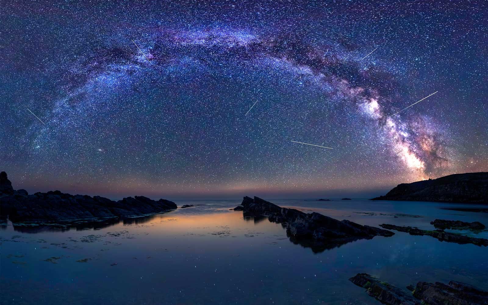 History's Biggest and Brightest Meteor Shower Is About to Happen and ...