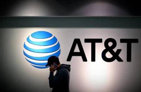 In A New Data Breach, AT&T Says Thieves Took The Phone